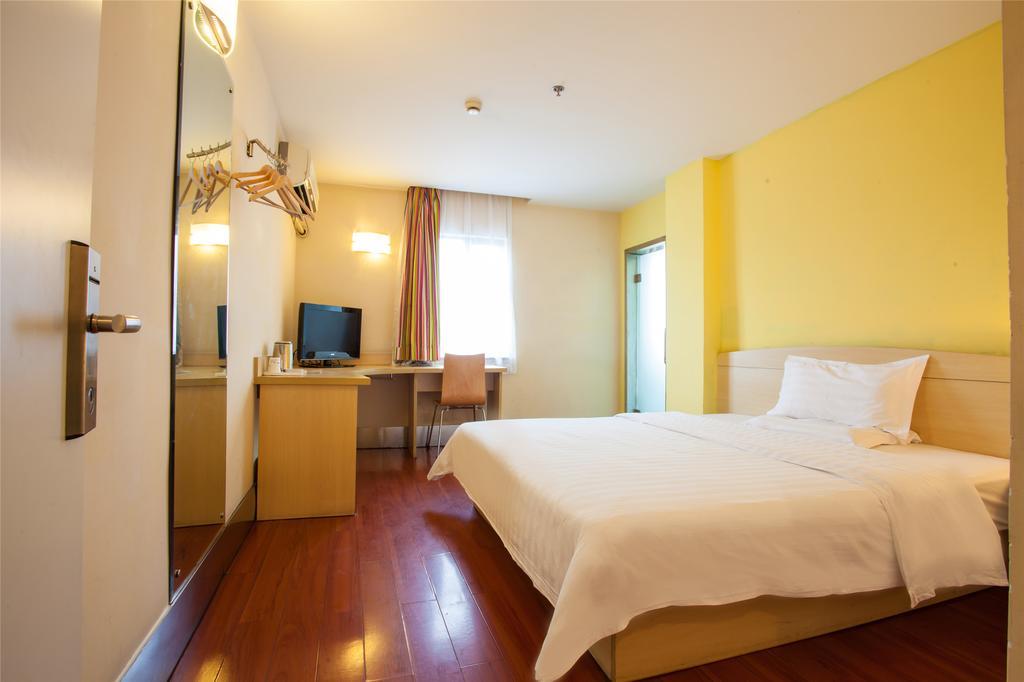 7Days Inn Shanghai Caobao Road Metro Station 외부 사진