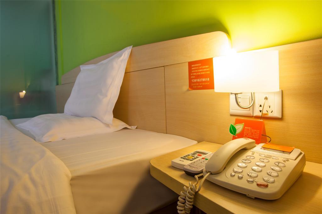 7Days Inn Shanghai Caobao Road Metro Station 외부 사진