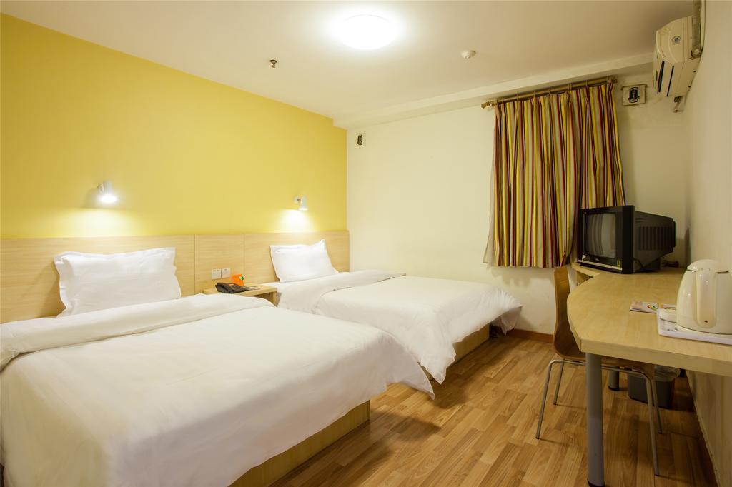 7Days Inn Shanghai Caobao Road Metro Station 객실 사진