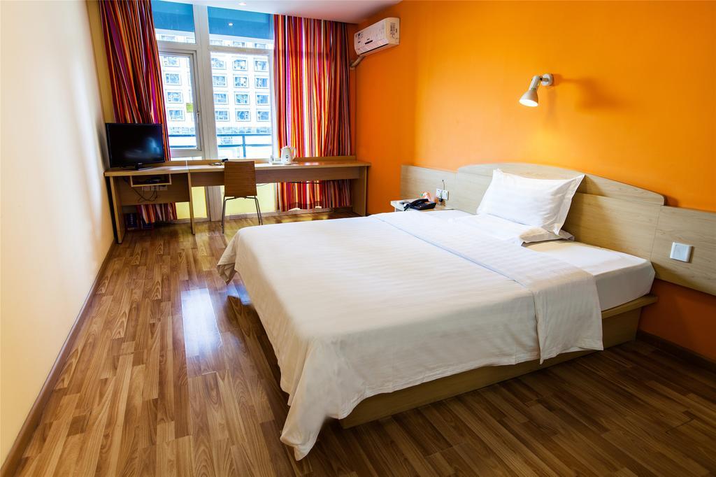 7Days Inn Shanghai Caobao Road Metro Station 객실 사진